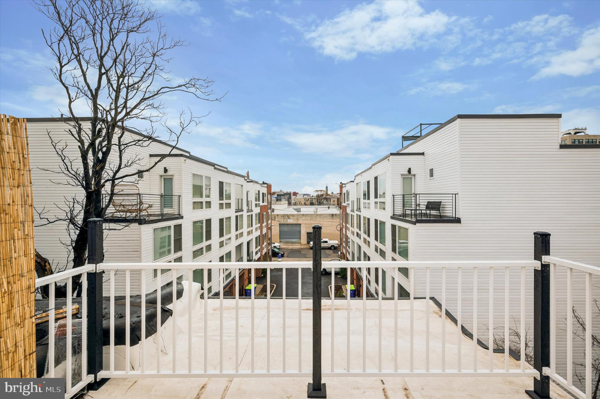 OLDE KENSINGTON - Residential