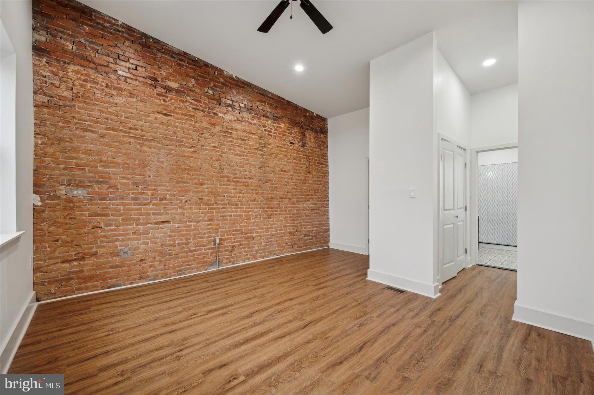 OLDE KENSINGTON - Residential