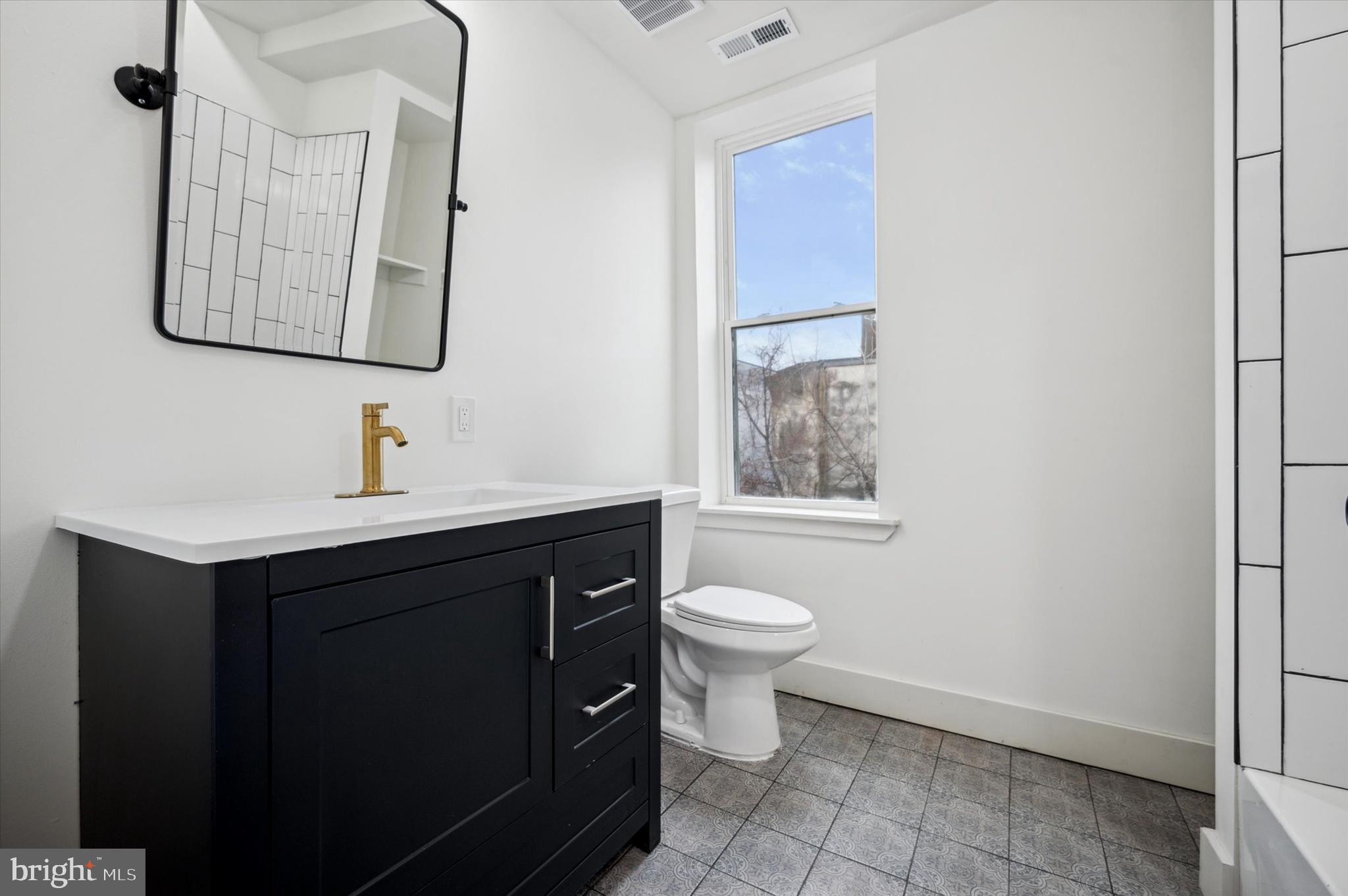 OLDE KENSINGTON - Residential