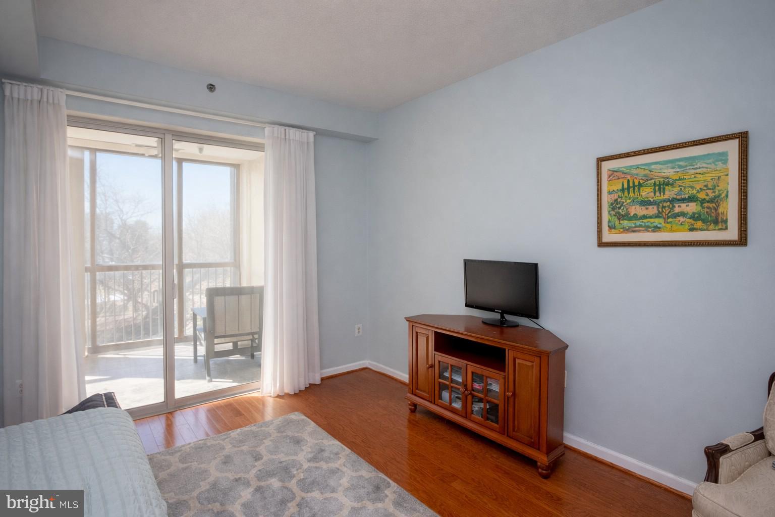 VANTAGE POINT EAST @ LEISURE WORLD - Residential