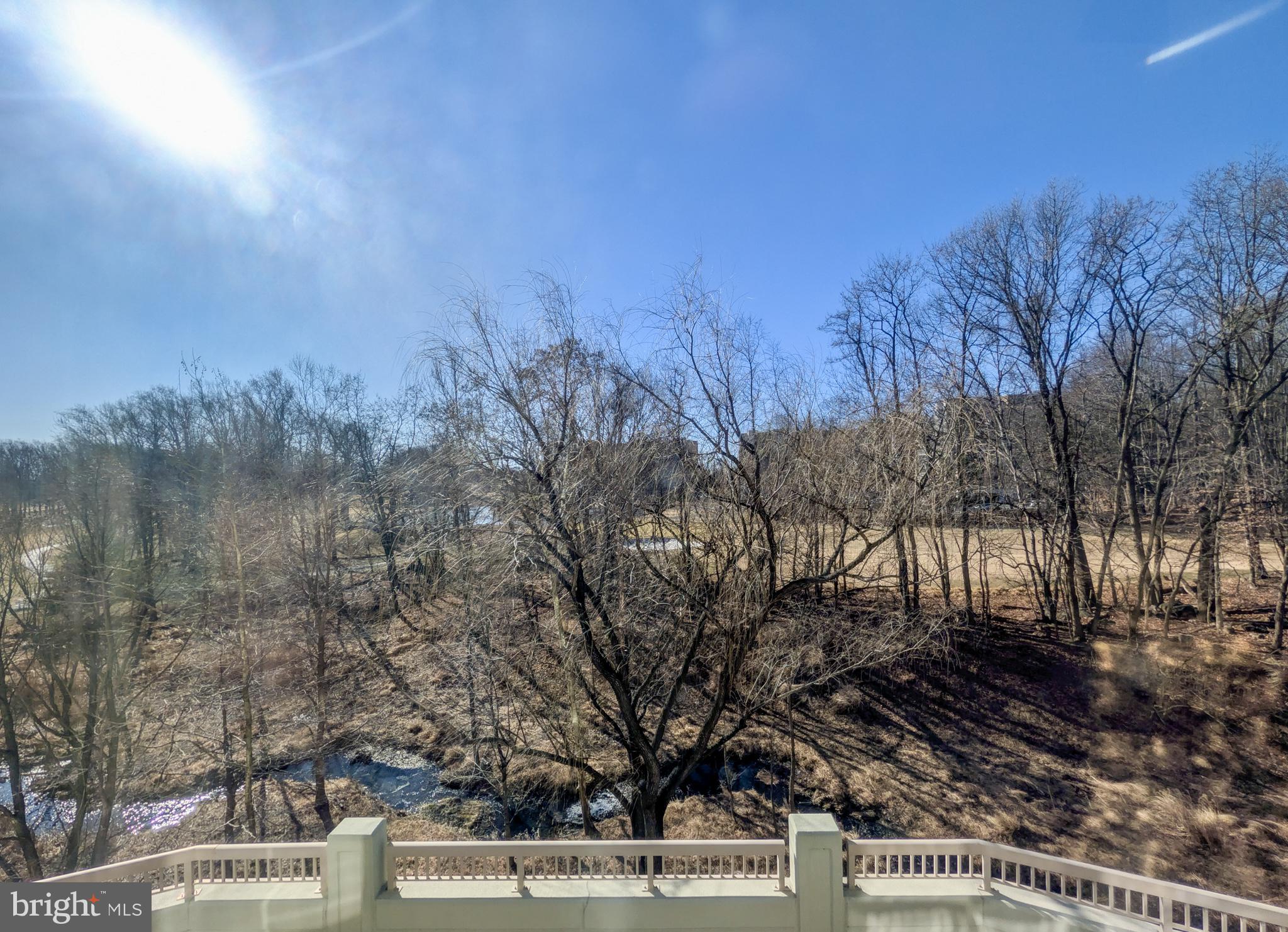 VANTAGE POINT EAST @ LEISURE WORLD - Residential