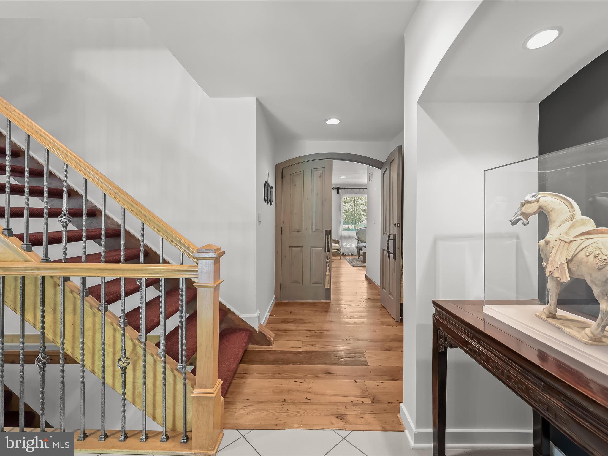 BURTONSVILLE - Residential