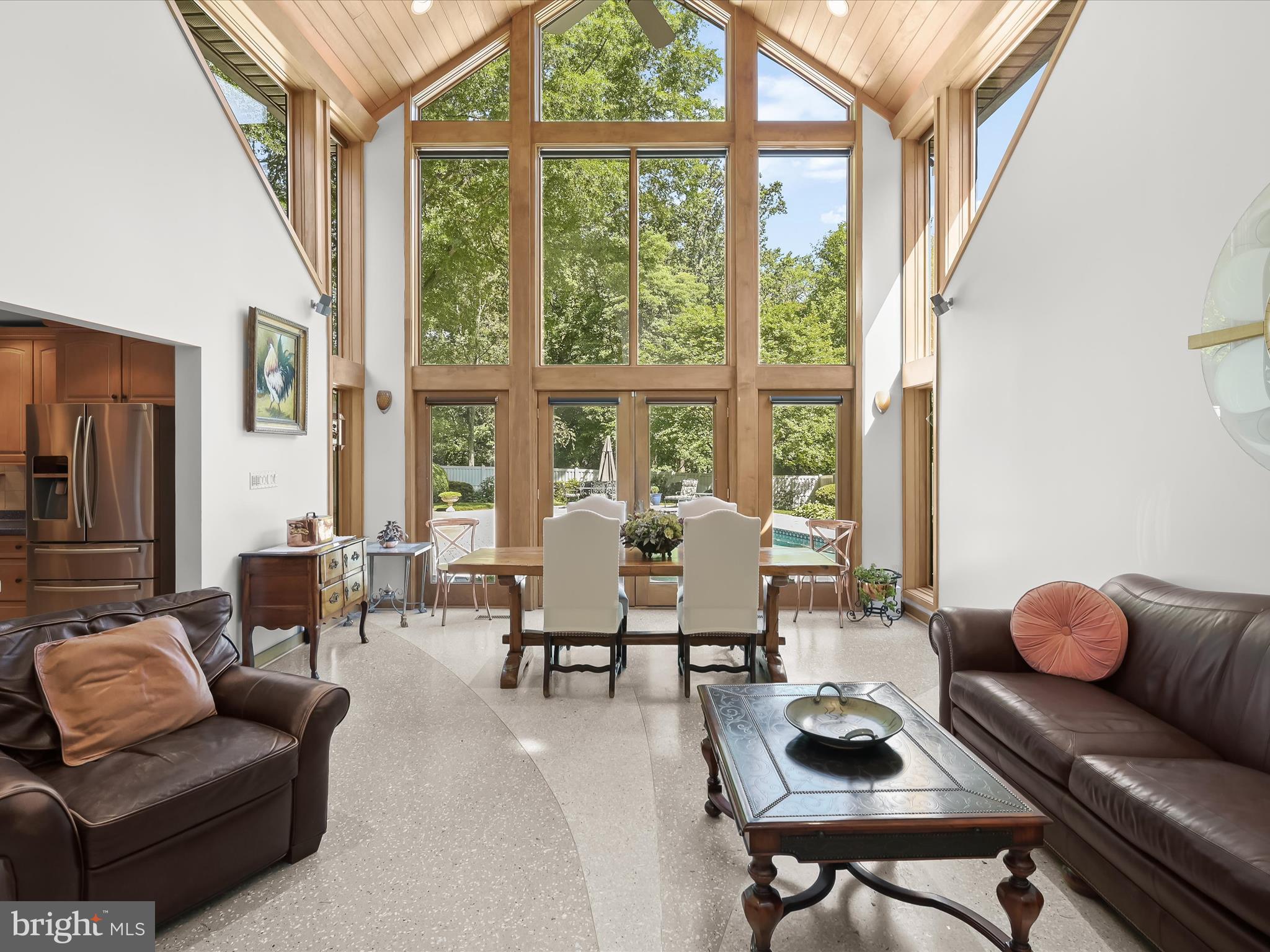 BURTONSVILLE - Residential