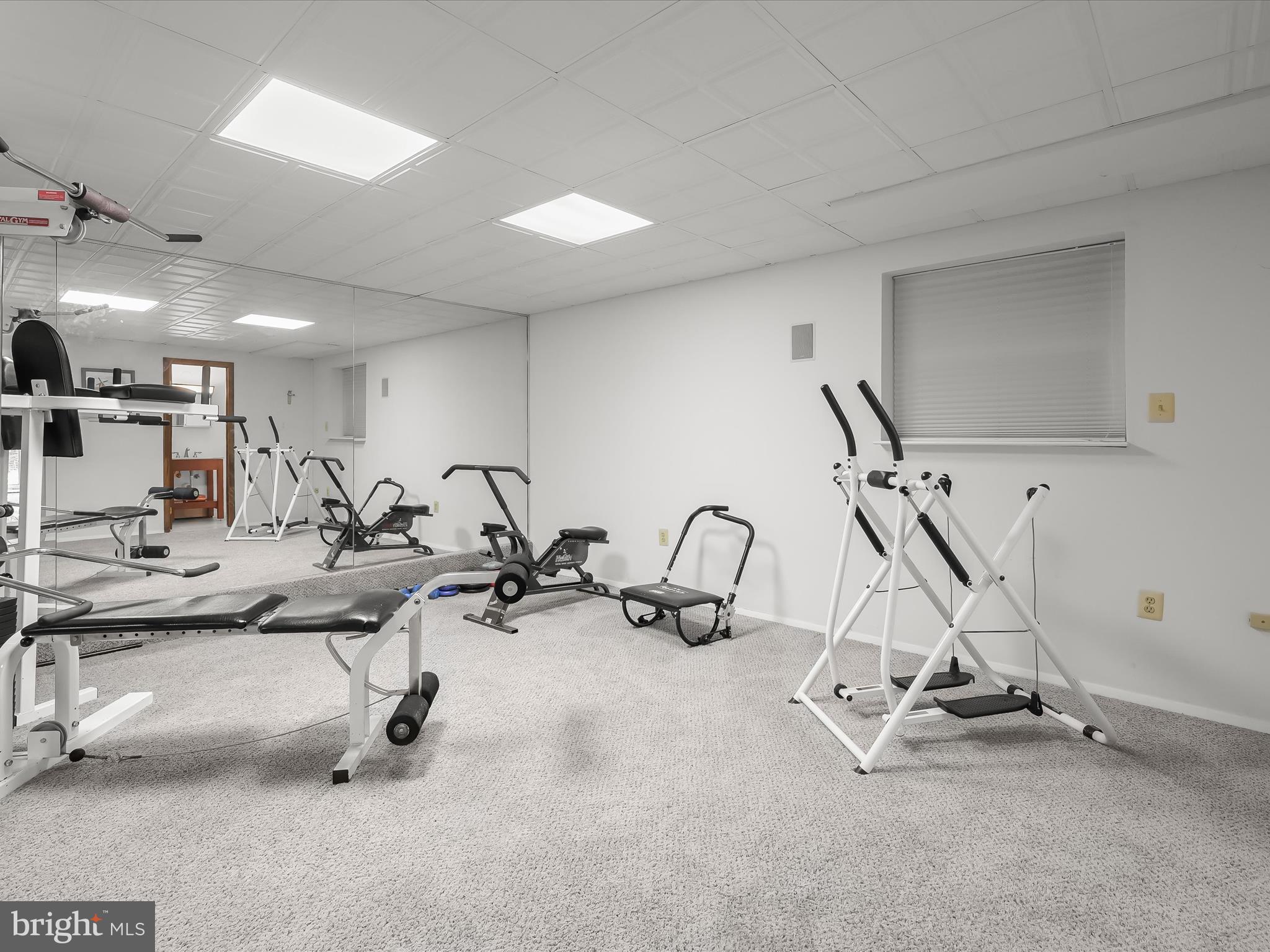 BURTONSVILLE - Residential