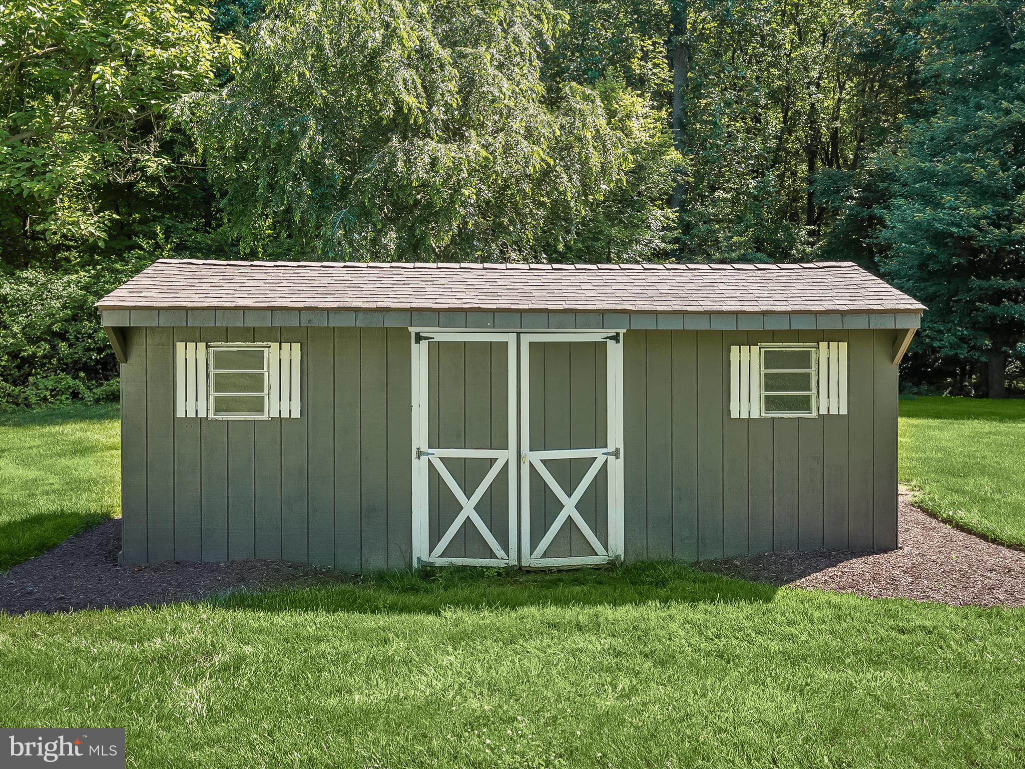 BURTONSVILLE - Residential