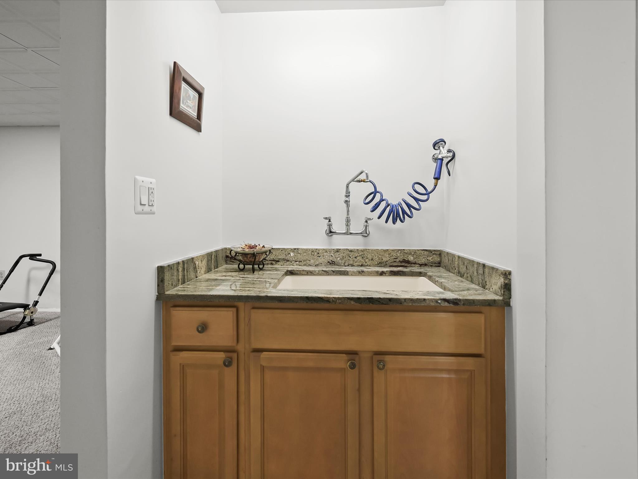 BURTONSVILLE - Residential