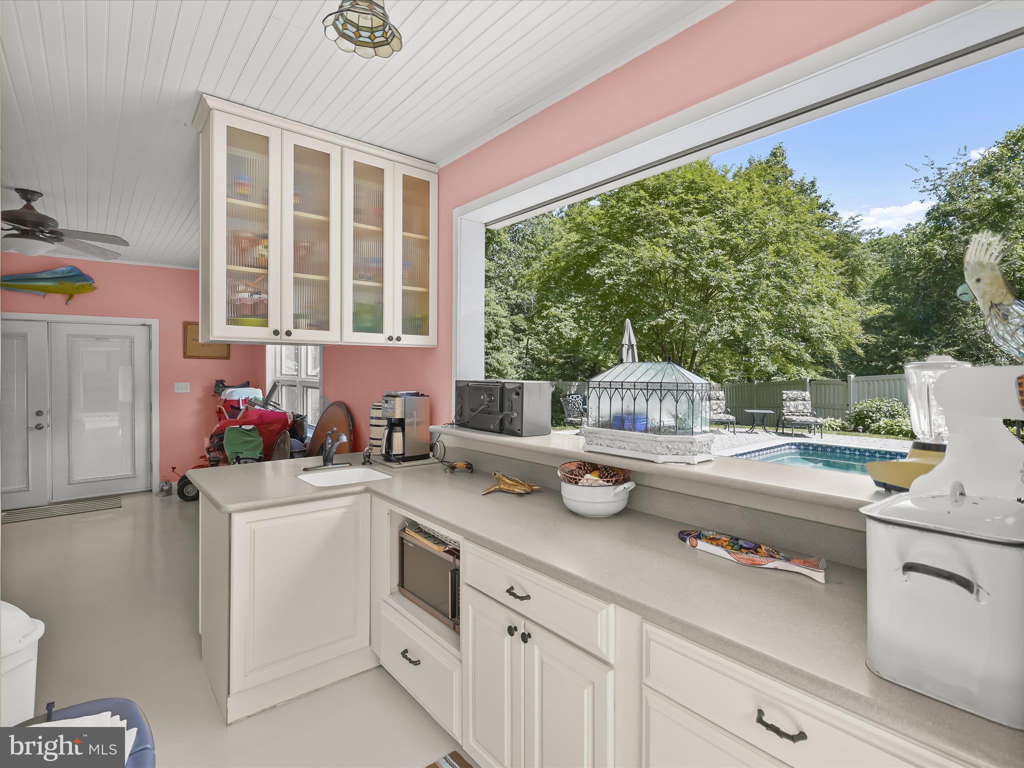 BURTONSVILLE - Residential