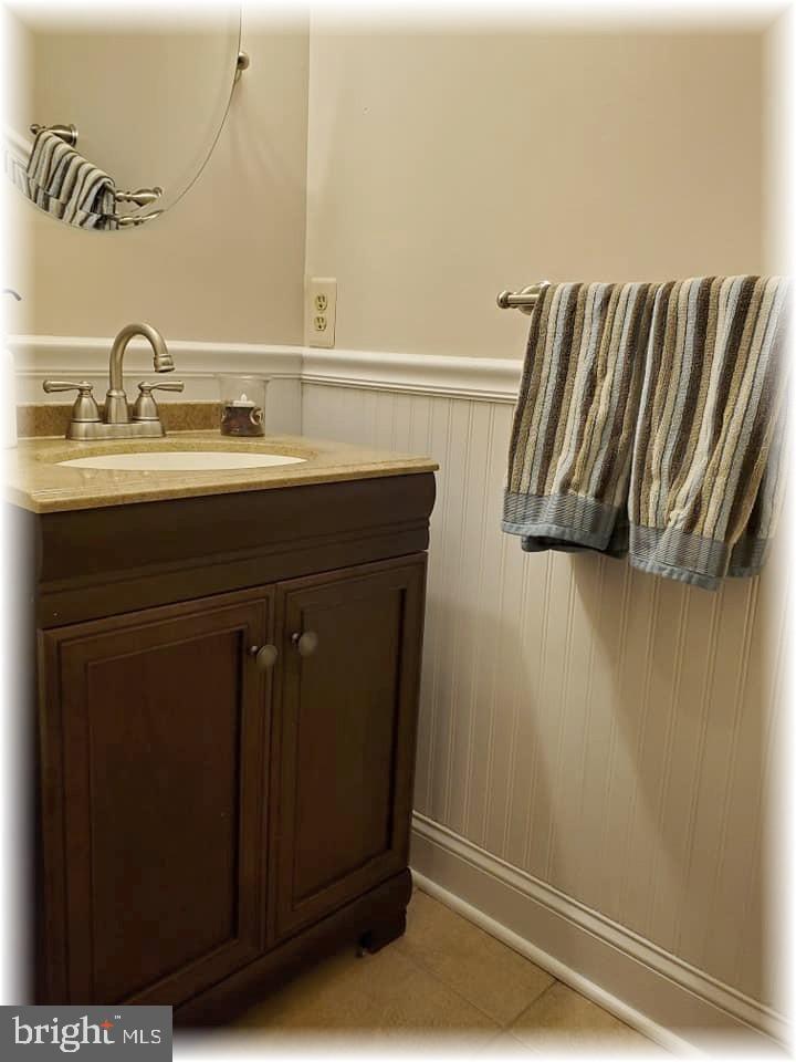 VILLAGE OF THOMAS RUN - Residential