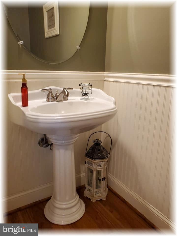 VILLAGE OF THOMAS RUN - Residential