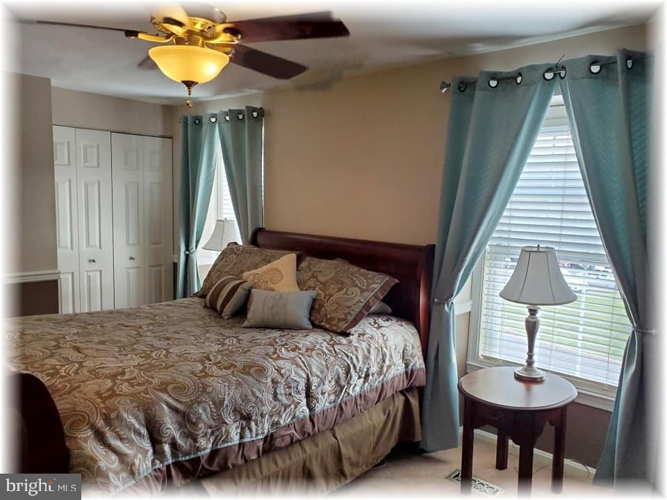 VILLAGE OF THOMAS RUN - Residential