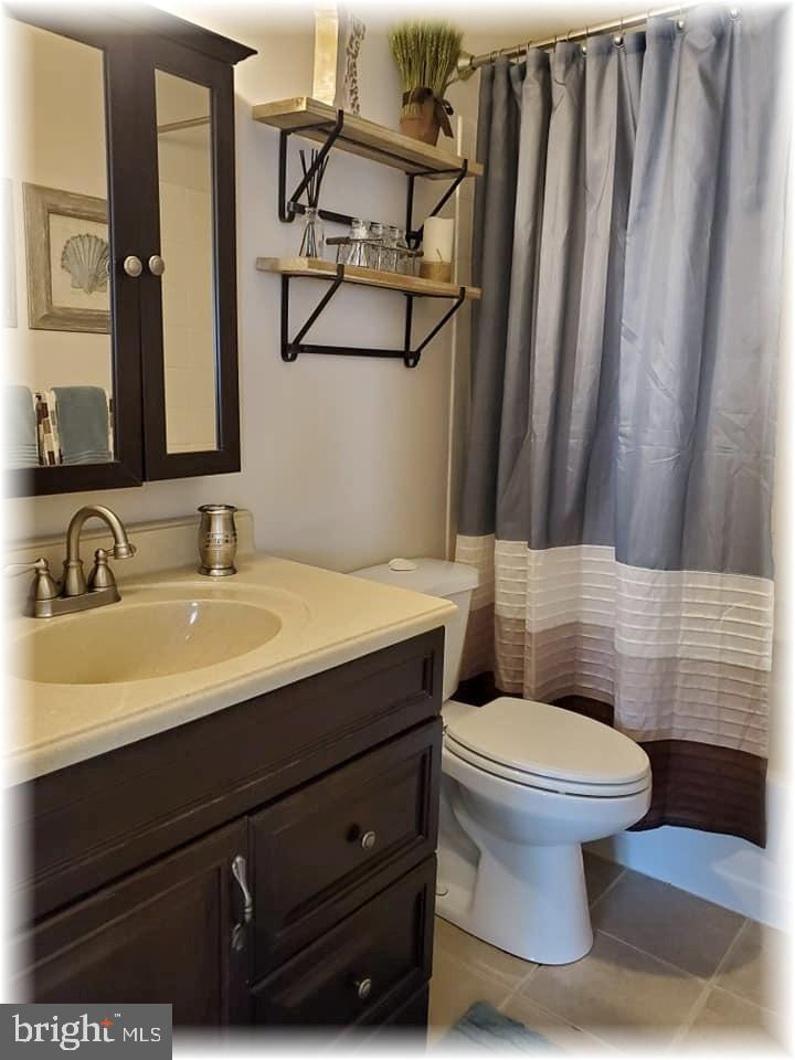 VILLAGE OF THOMAS RUN - Residential