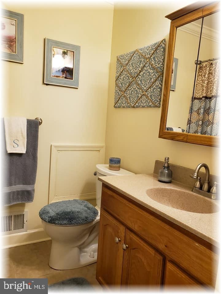 VILLAGE OF THOMAS RUN - Residential