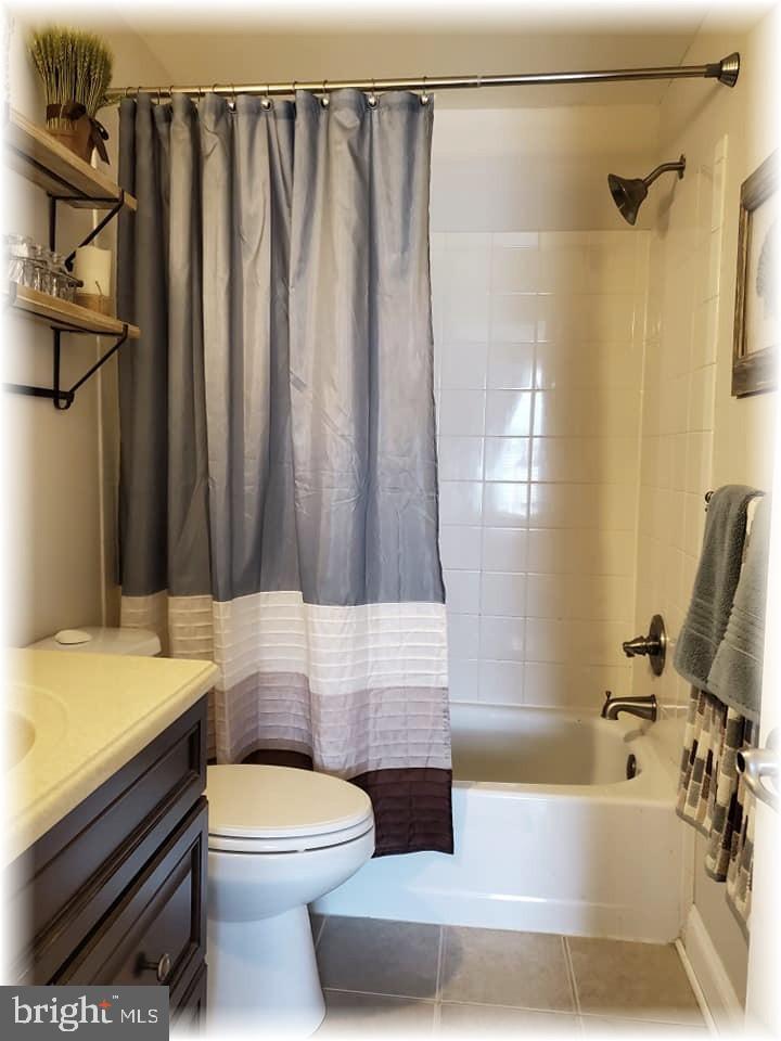 VILLAGE OF THOMAS RUN - Residential