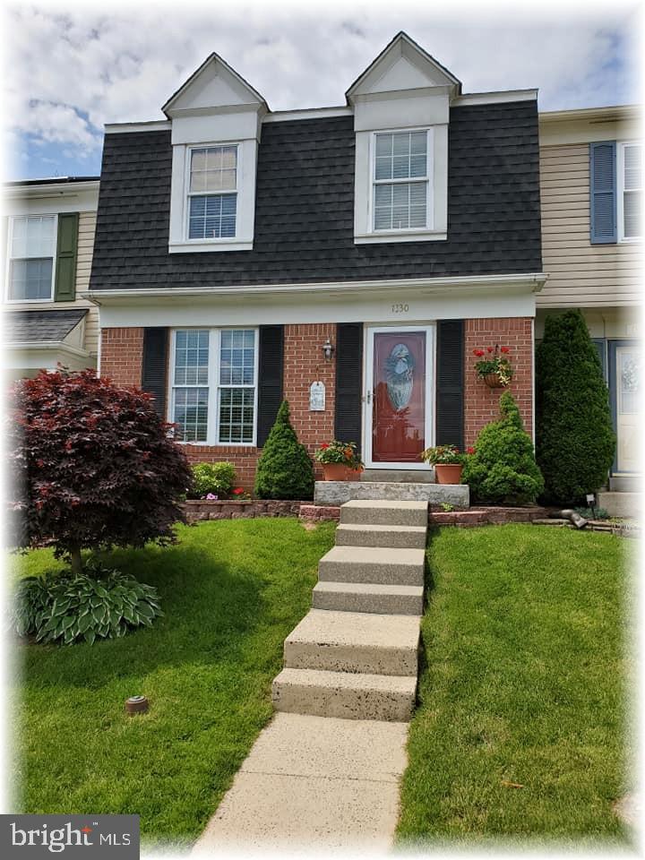 VILLAGE OF THOMAS RUN - Residential