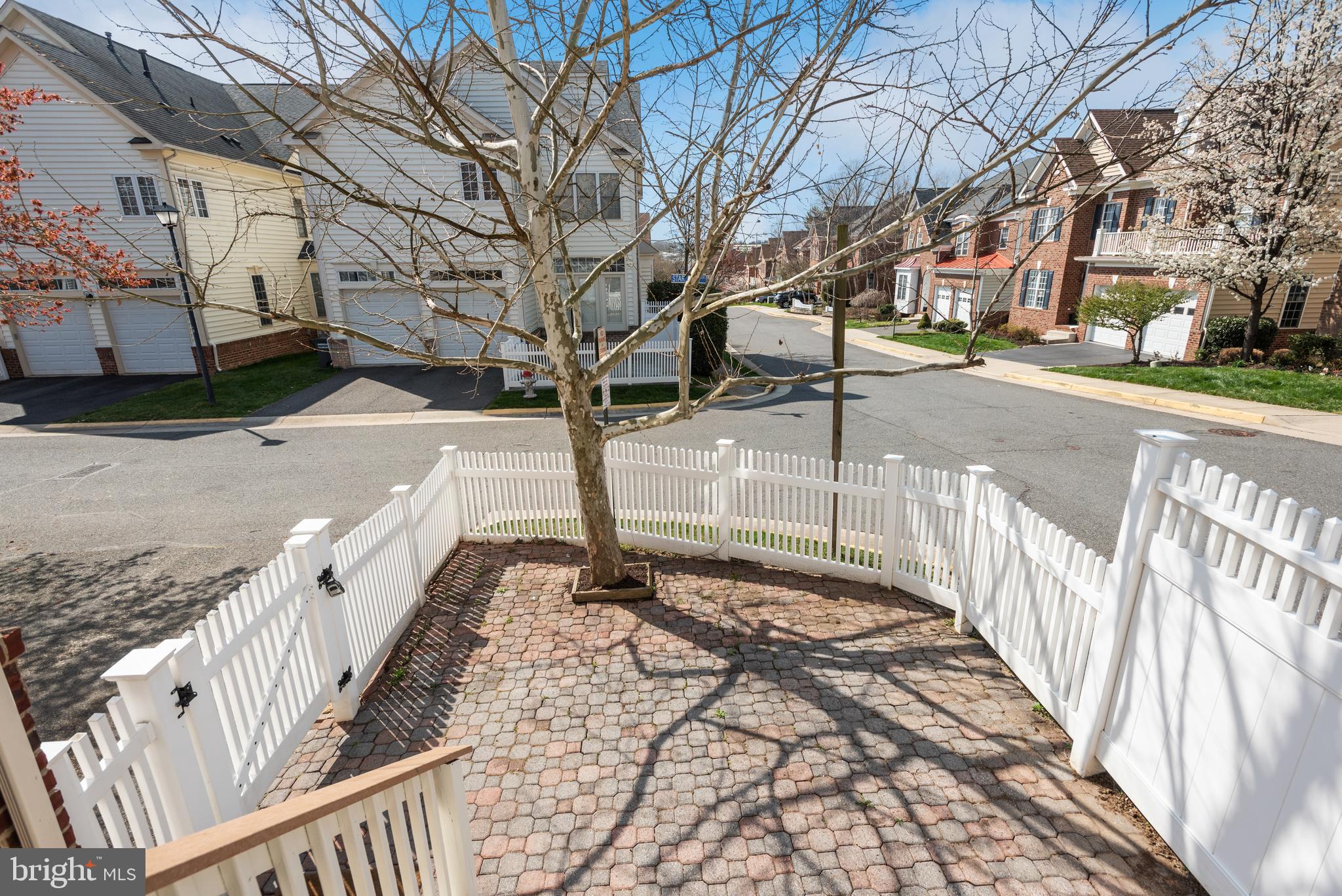 BRIARWOOD TRACE - Residential