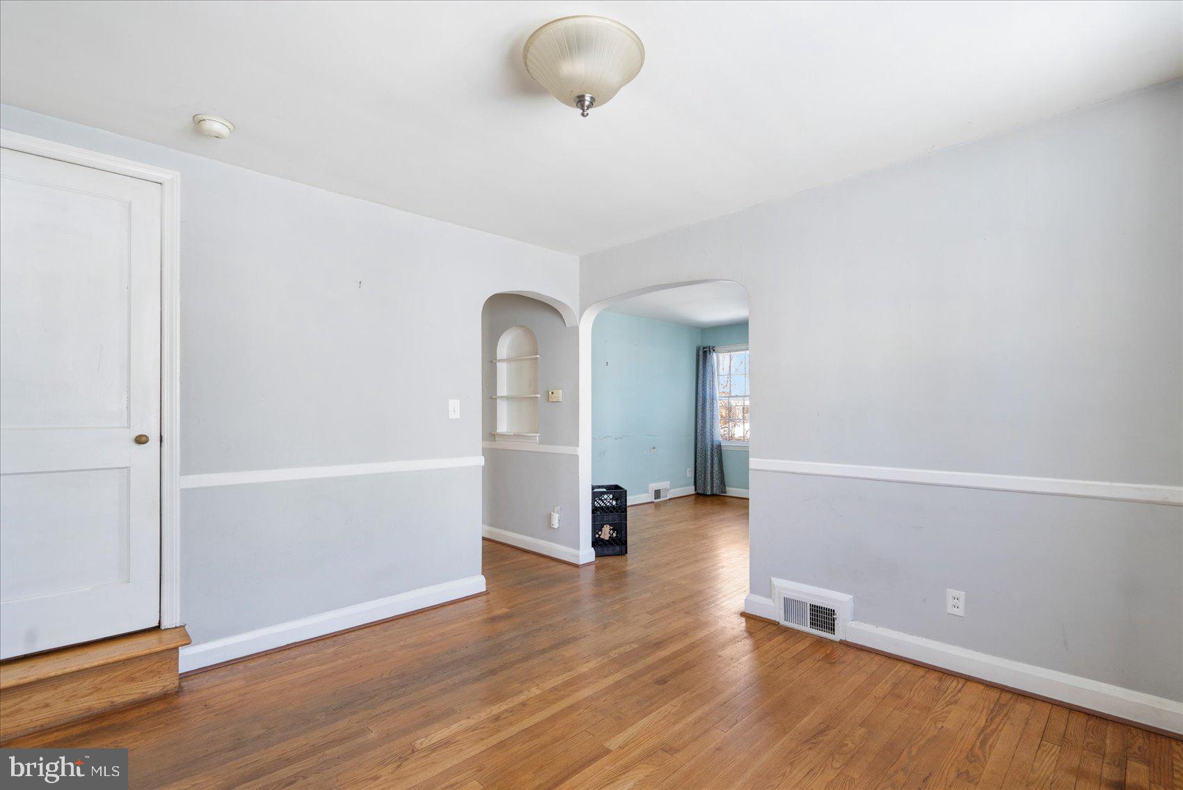 GWYNN LAKE PARK - Residential