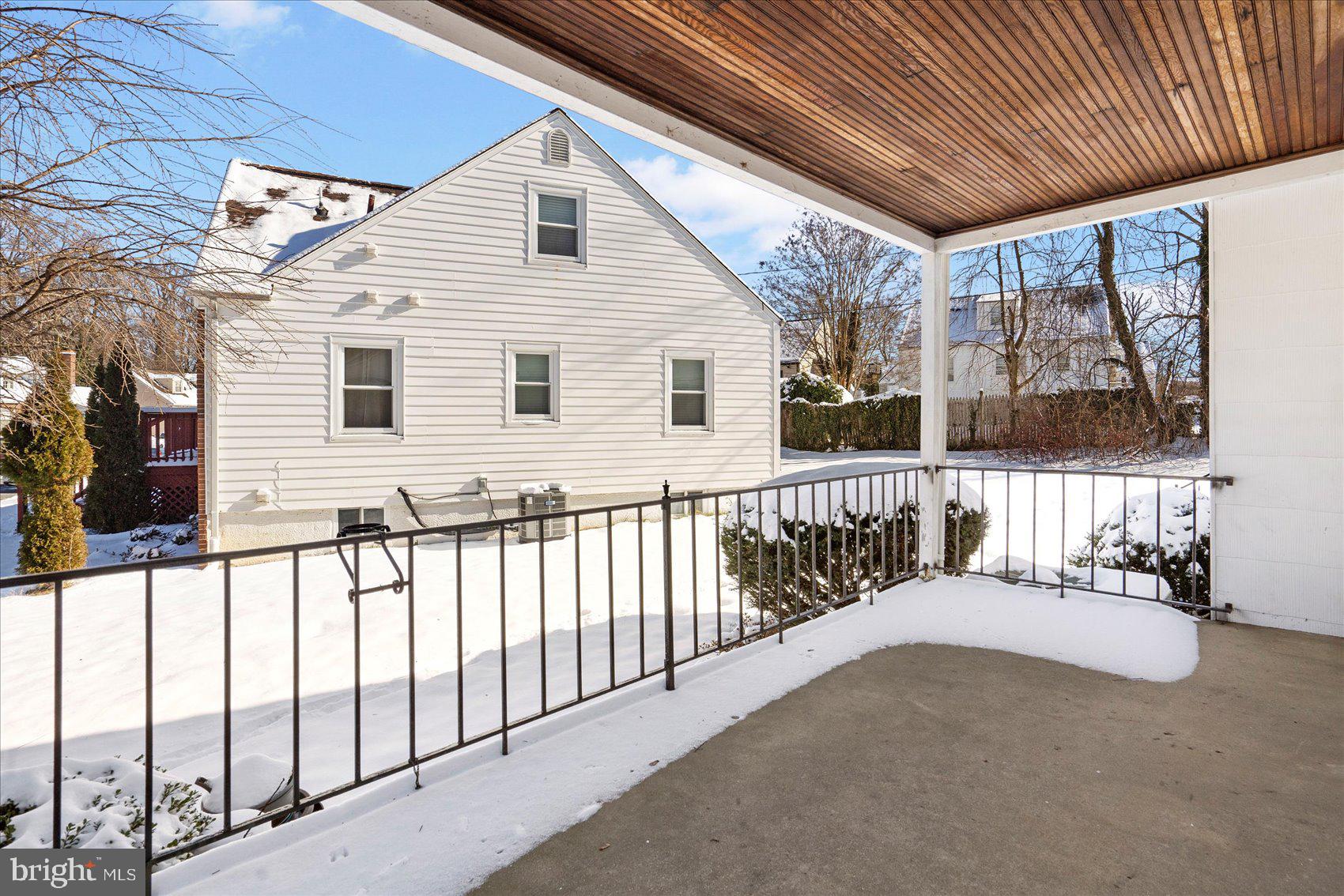 GWYNN LAKE PARK - Residential