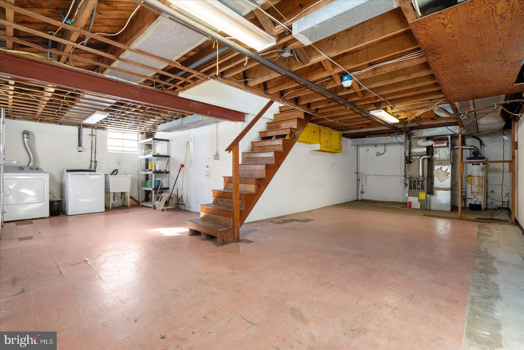 GWYNN LAKE PARK - Residential