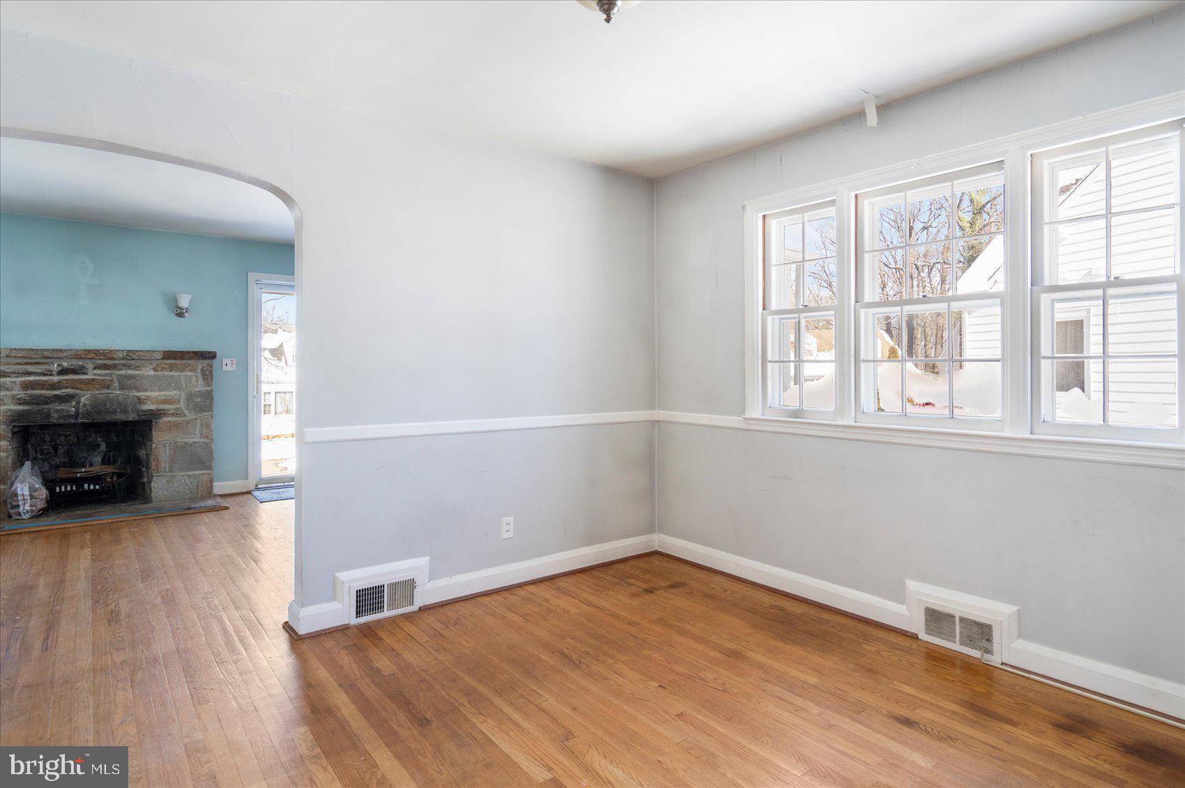 GWYNN LAKE PARK - Residential