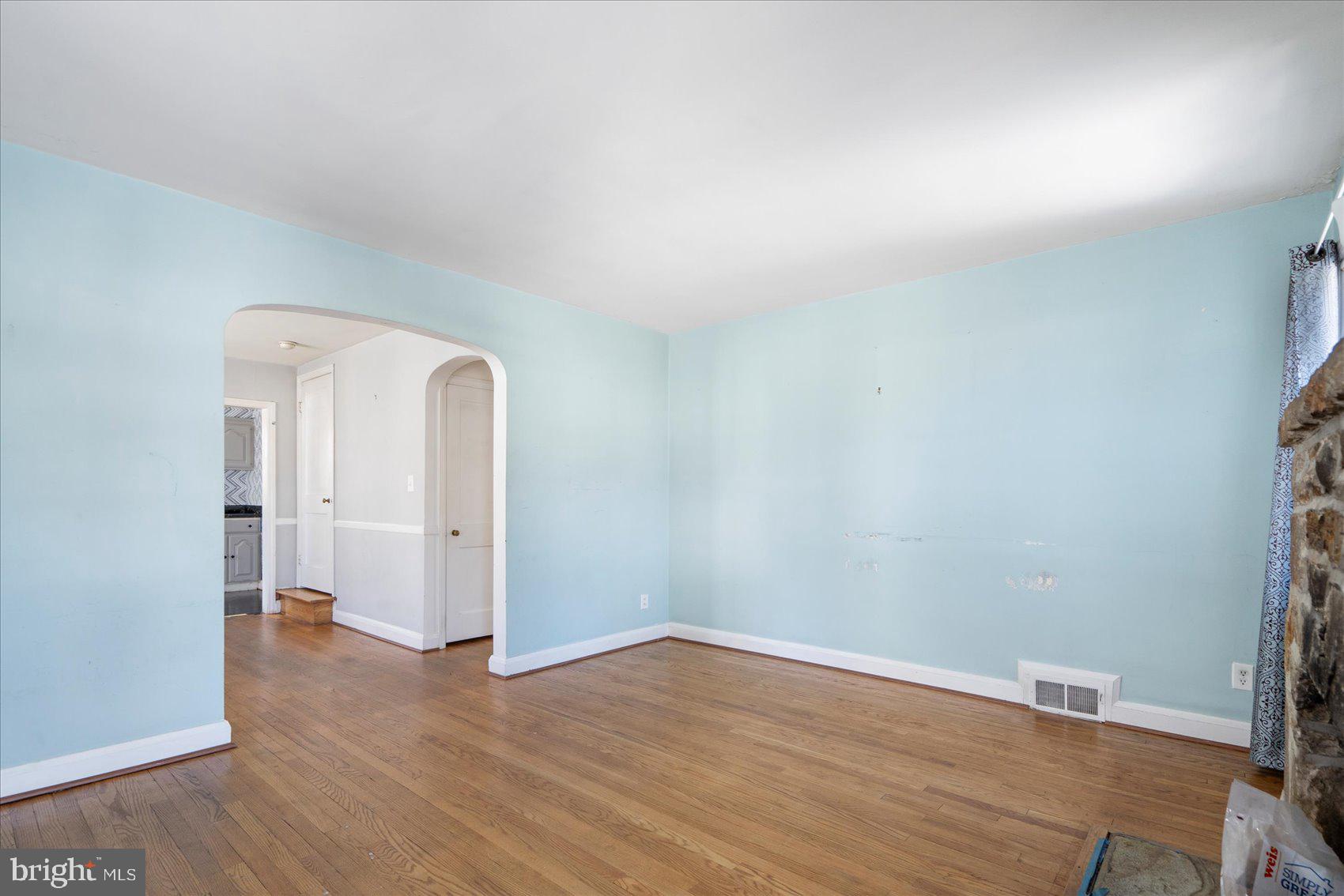 GWYNN LAKE PARK - Residential