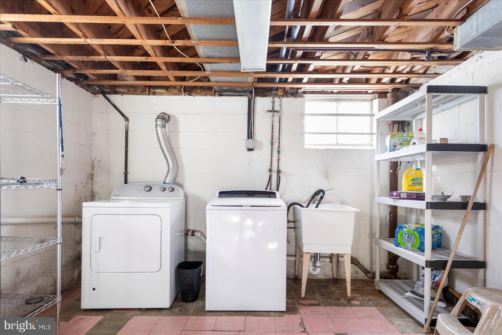 GWYNN LAKE PARK - Residential