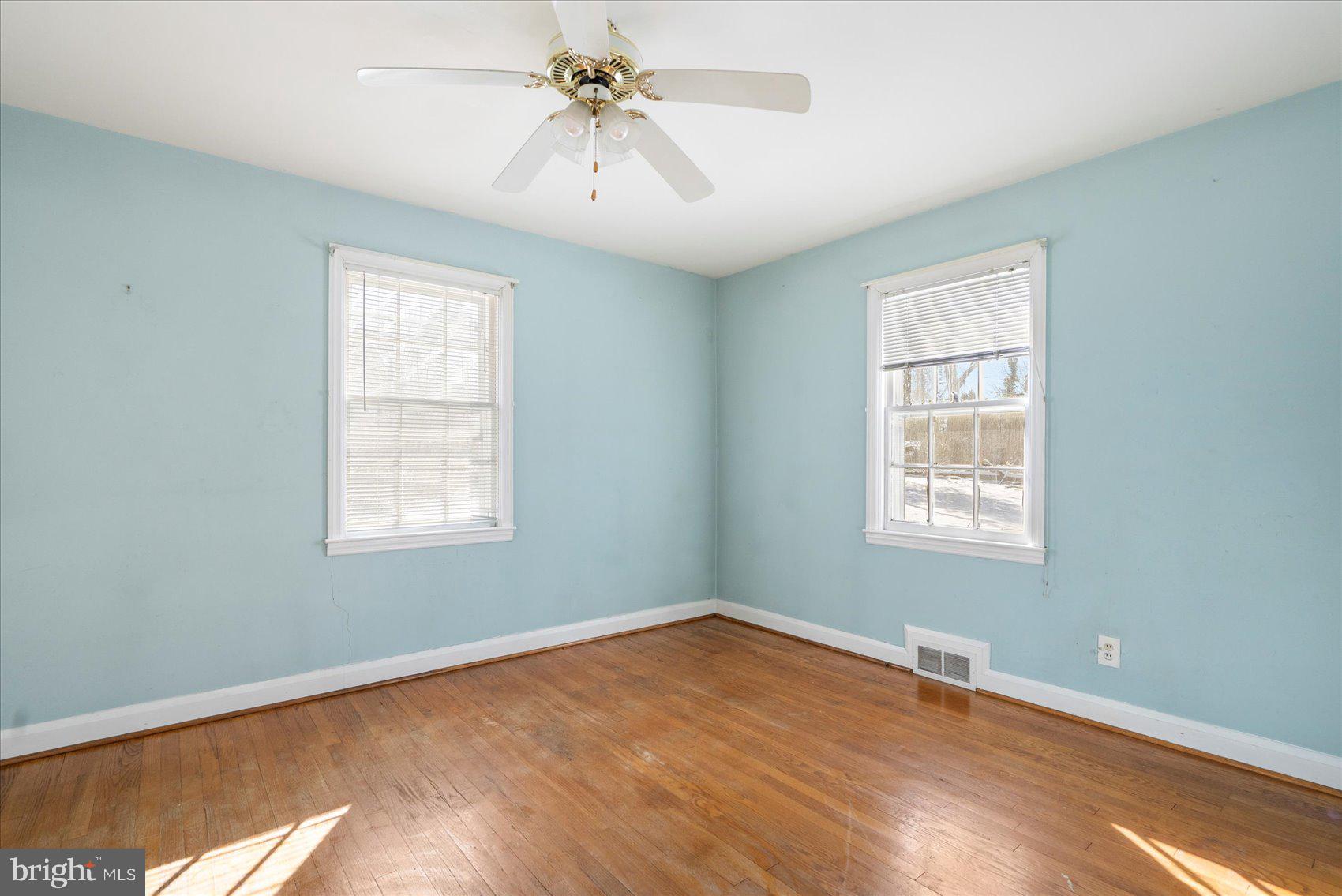 GWYNN LAKE PARK - Residential