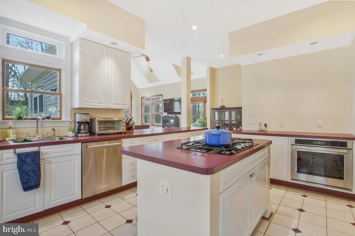 HOWES MEADOWS - Residential