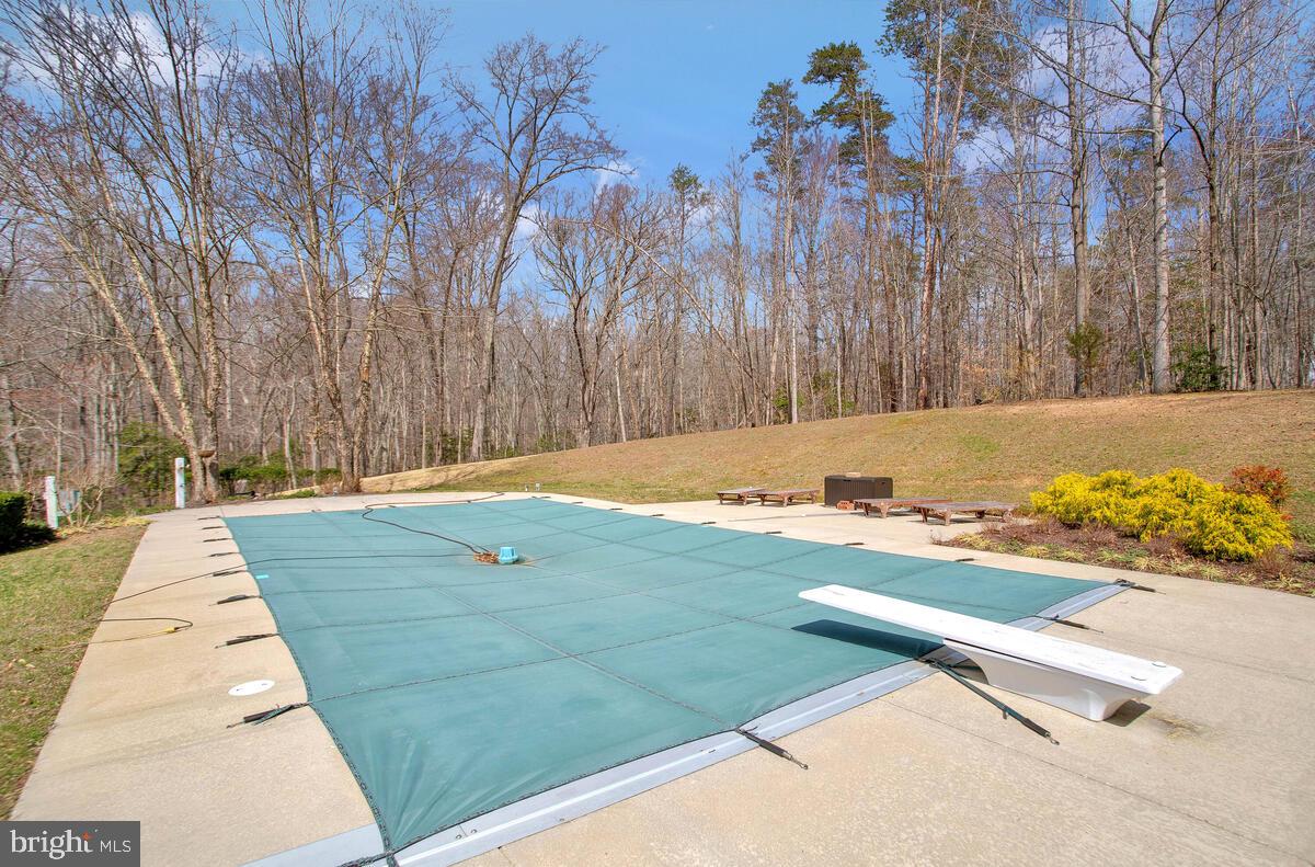 HOWES MEADOWS - Residential