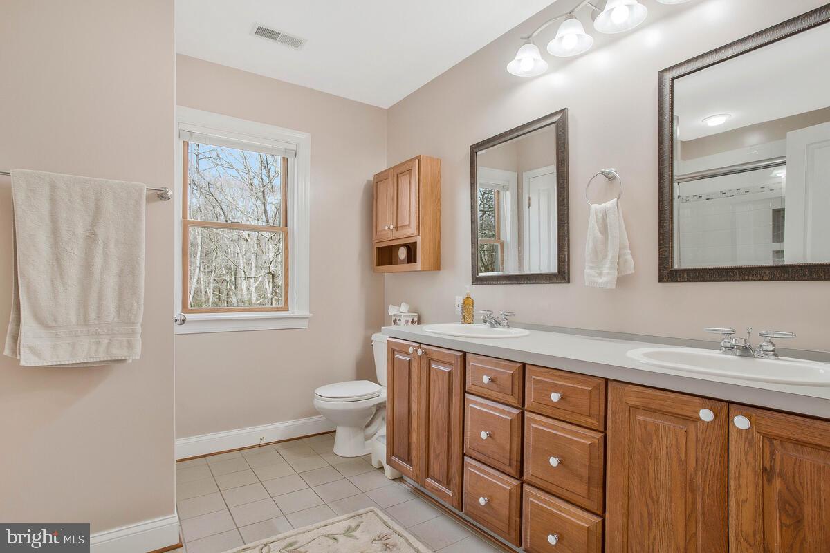 HOWES MEADOWS - Residential