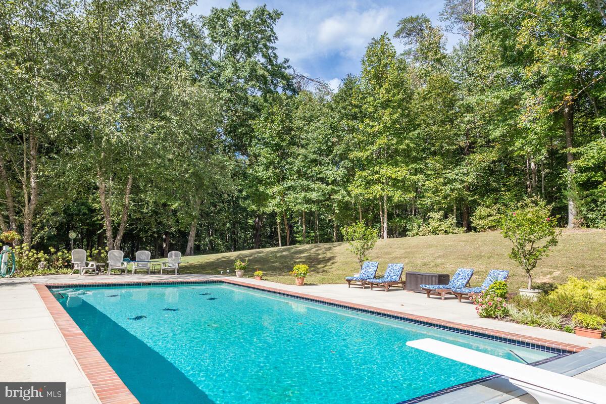 HOWES MEADOWS - Residential