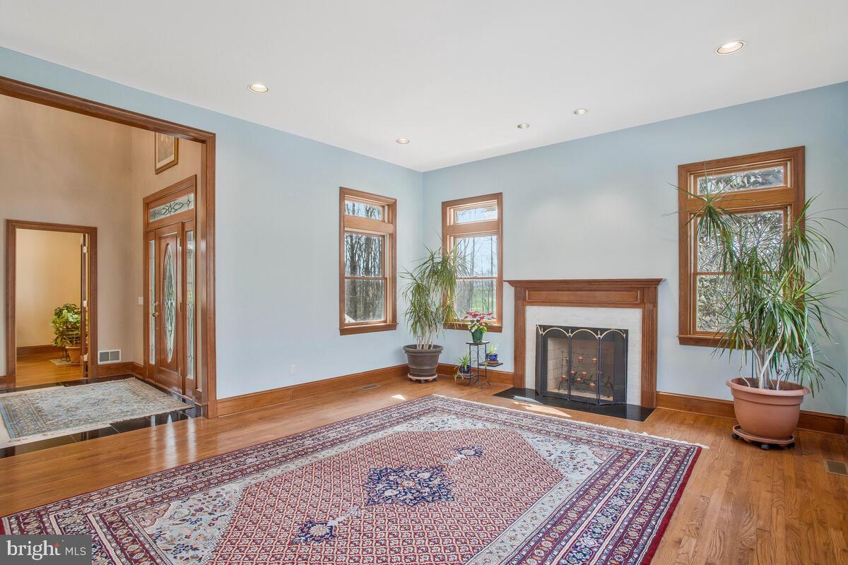 HOWES MEADOWS - Residential