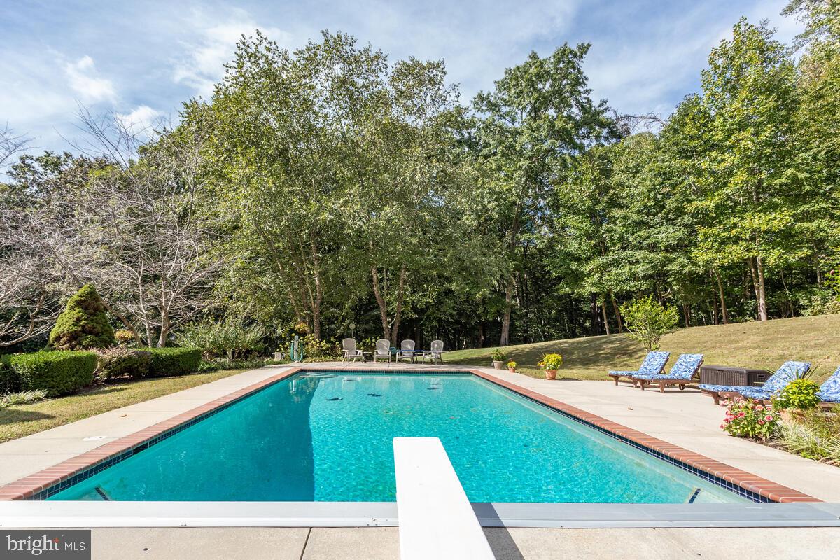 HOWES MEADOWS - Residential