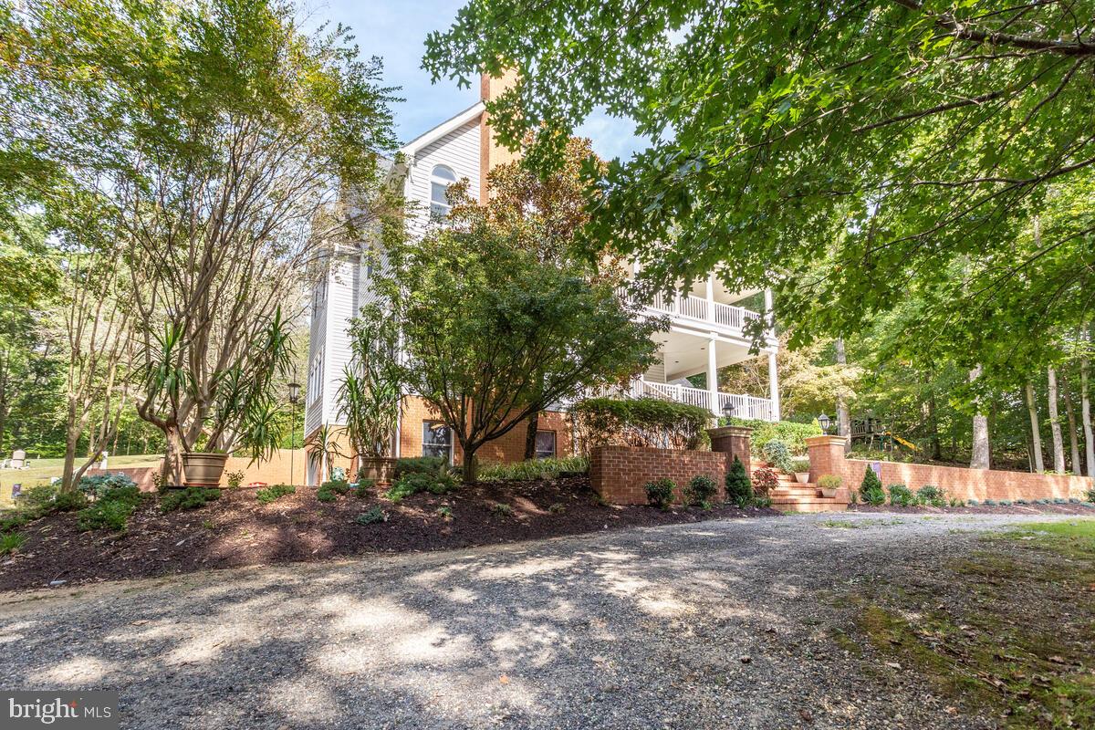 HOWES MEADOWS - Residential