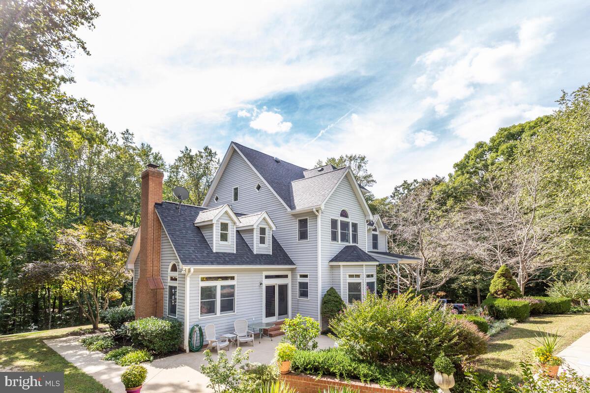 HOWES MEADOWS - Residential