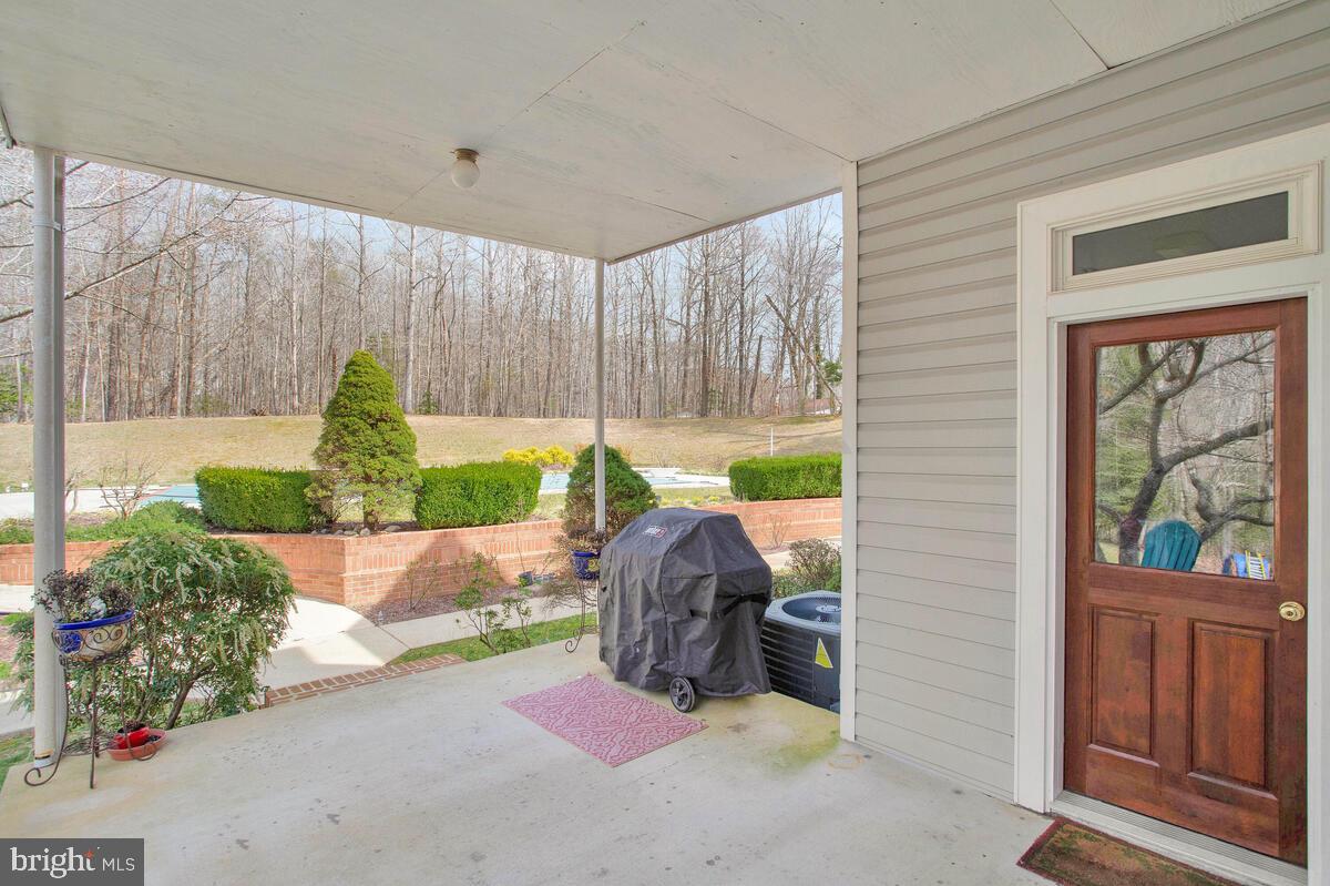 HOWES MEADOWS - Residential