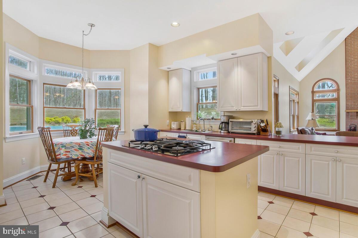 HOWES MEADOWS - Residential