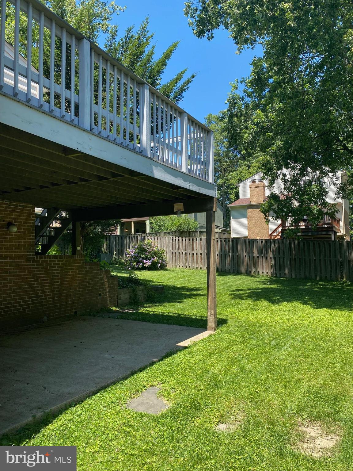 BEVERLY MANOR - Residential Lease