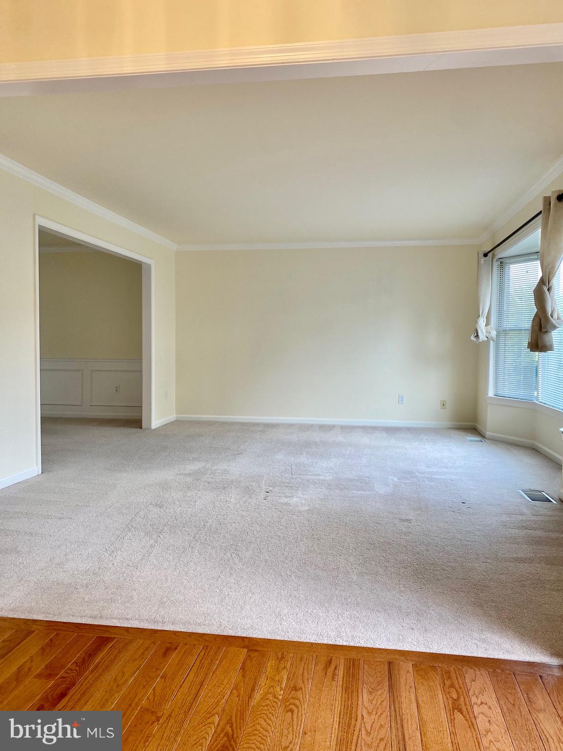 BEVERLY MANOR - Residential Lease