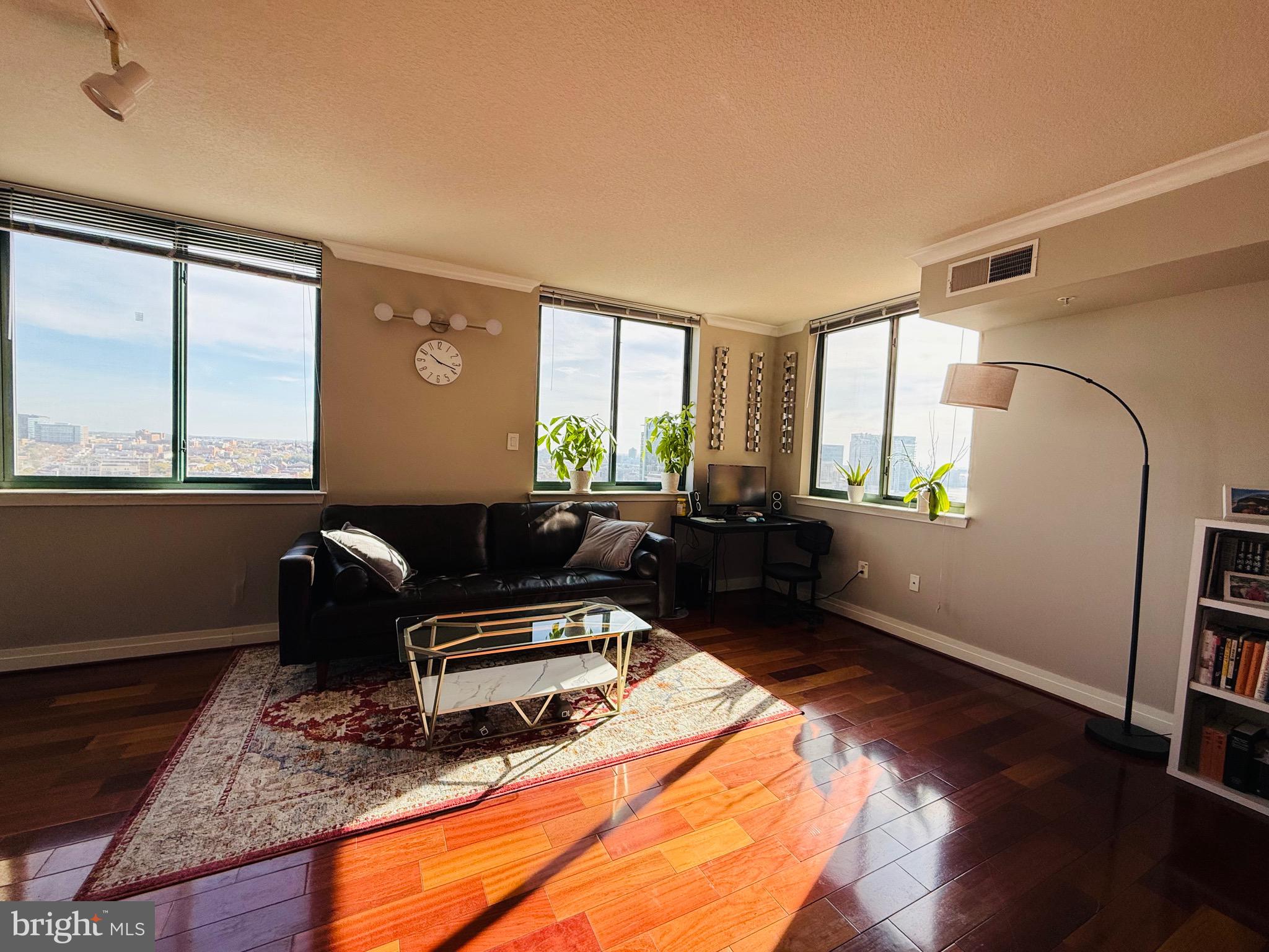 INNER HARBOR - Residential