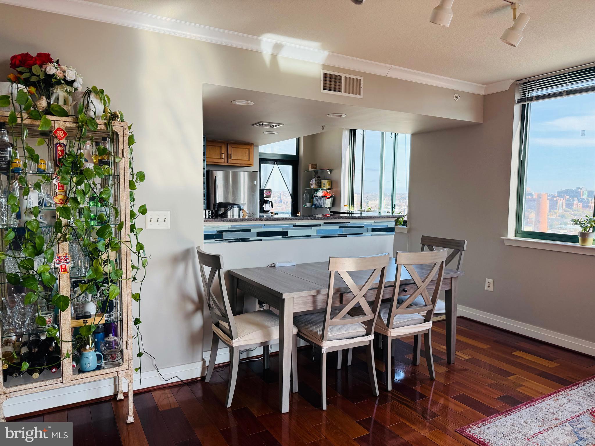 INNER HARBOR - Residential