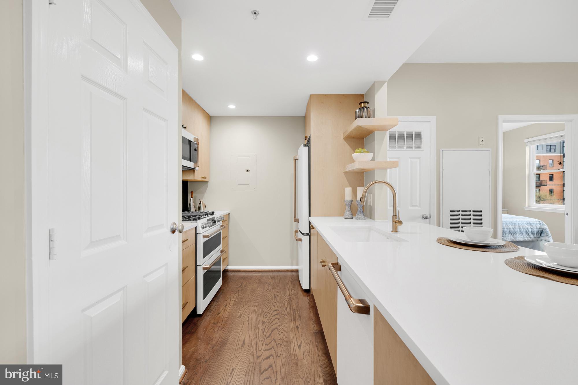 2004 11TH STREET NW 339