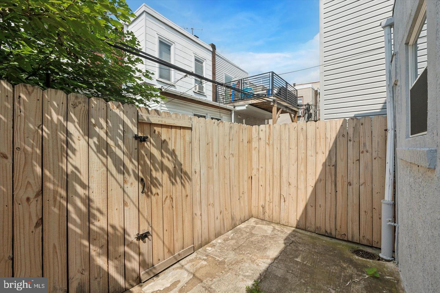 POINT BREEZE - Residential