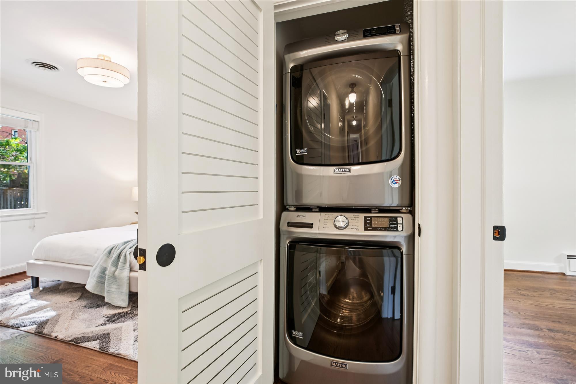 WOODSIDE FOREST - Residential