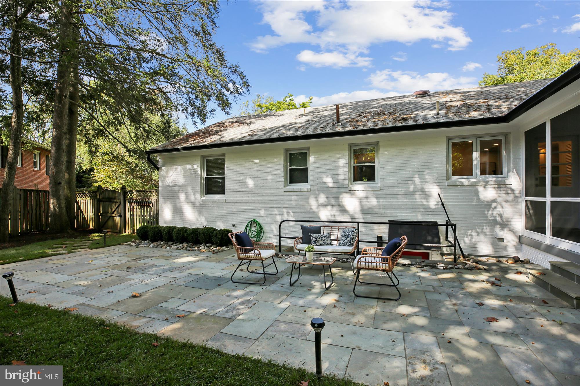 WOODSIDE FOREST - Residential