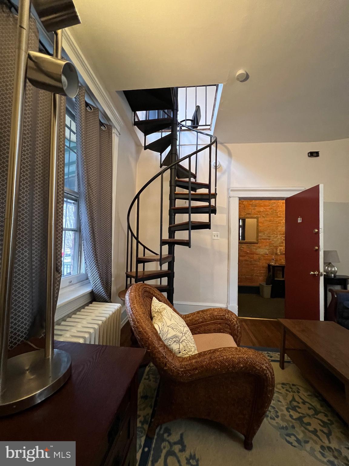 UNIVERSITY CITY - Residential Lease