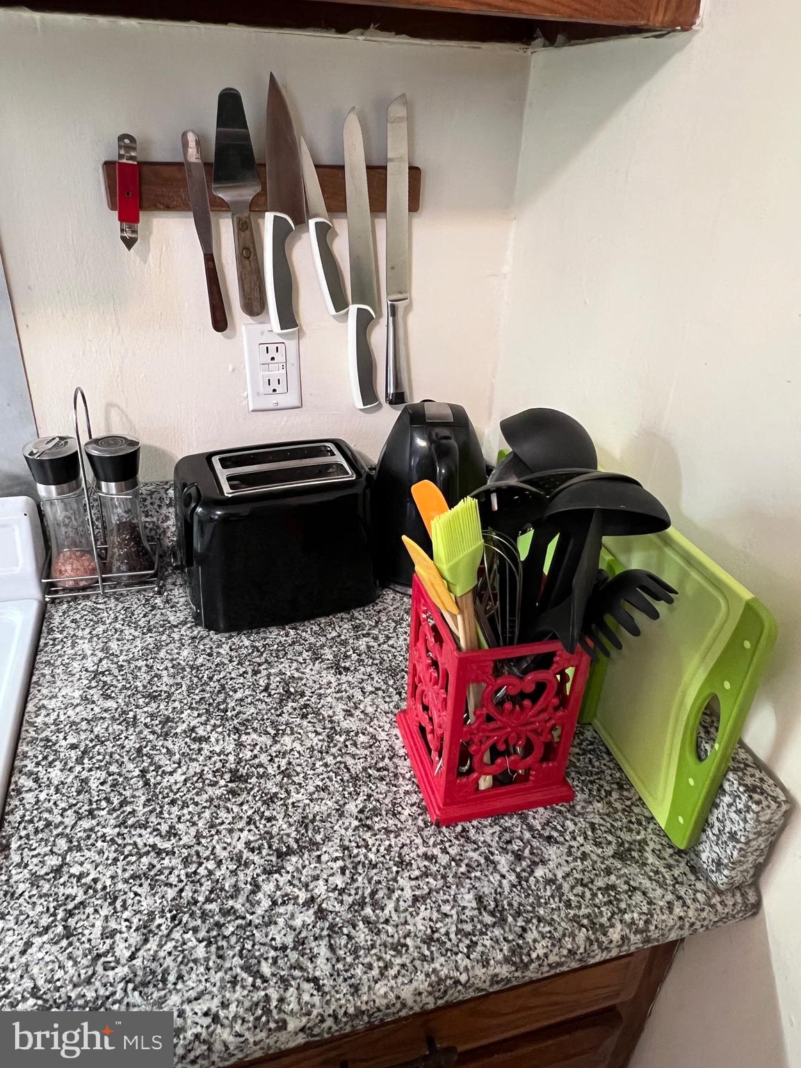 UNIVERSITY CITY - Residential Lease