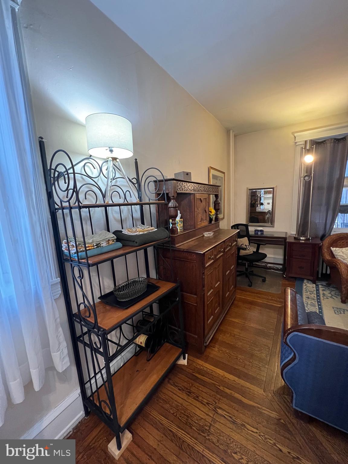 UNIVERSITY CITY - Residential Lease