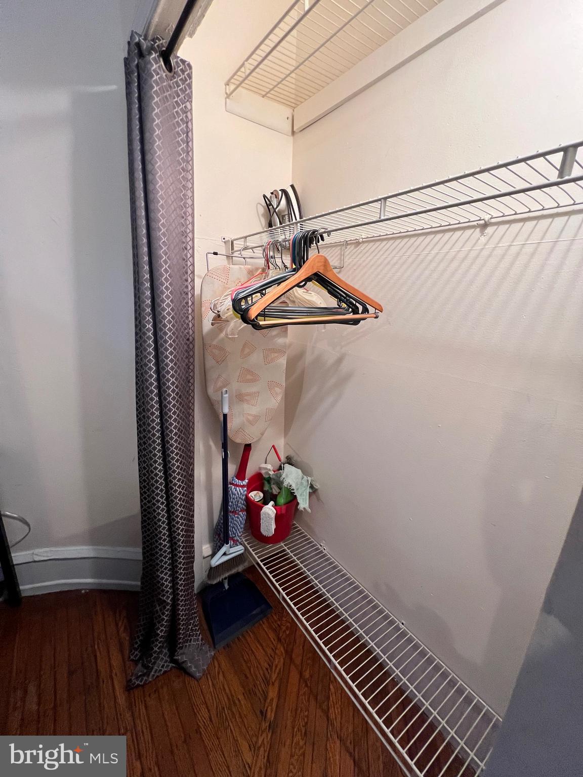 UNIVERSITY CITY - Residential Lease