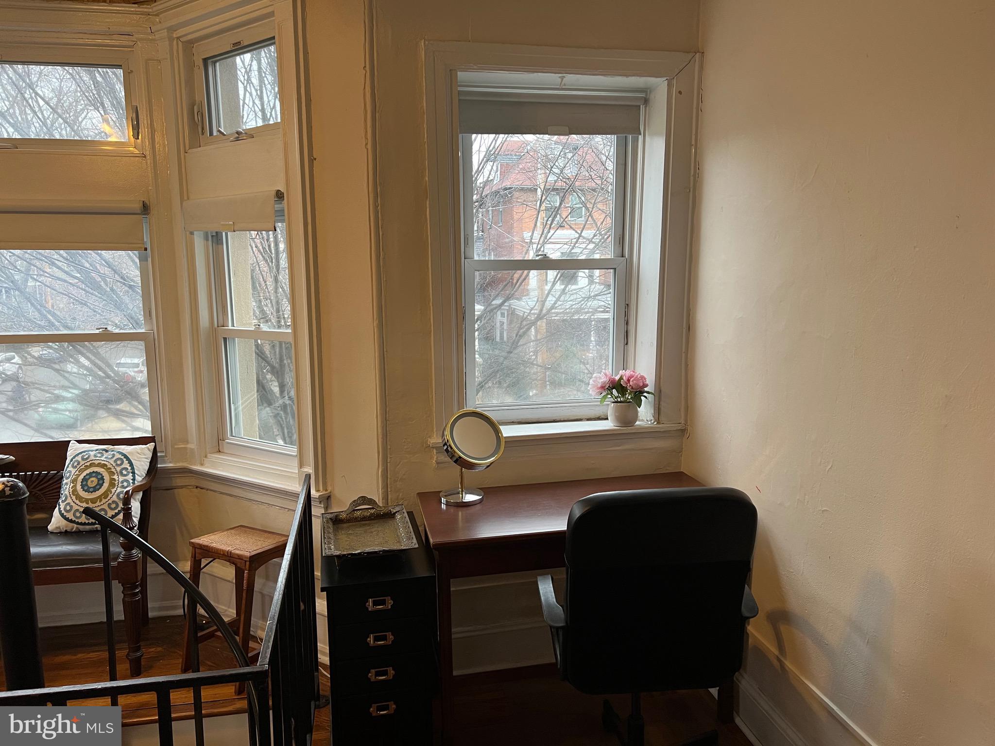 UNIVERSITY CITY - Residential Lease