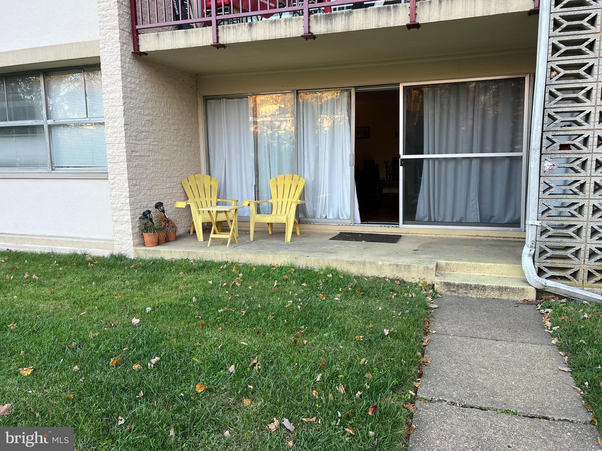 PRESIDENTIAL PARK - Residential Lease